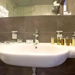 Slavyanskaya 3*