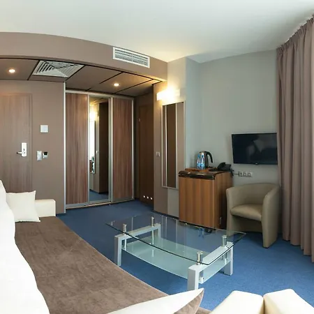 Slavyanskaya Hotel