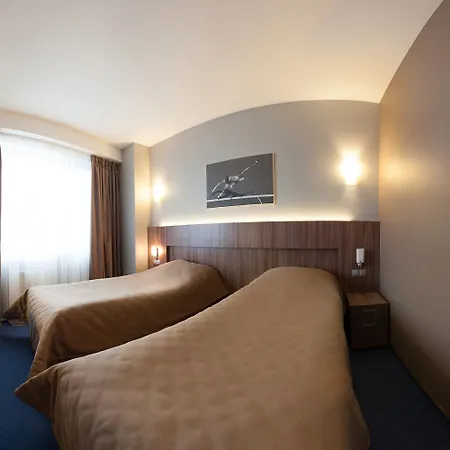 Slavyanskaya Hotel 3*