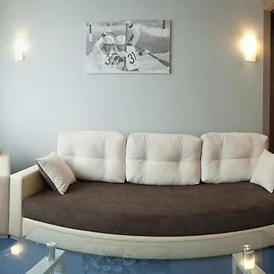 Slavyanskaya Hotel 3*
