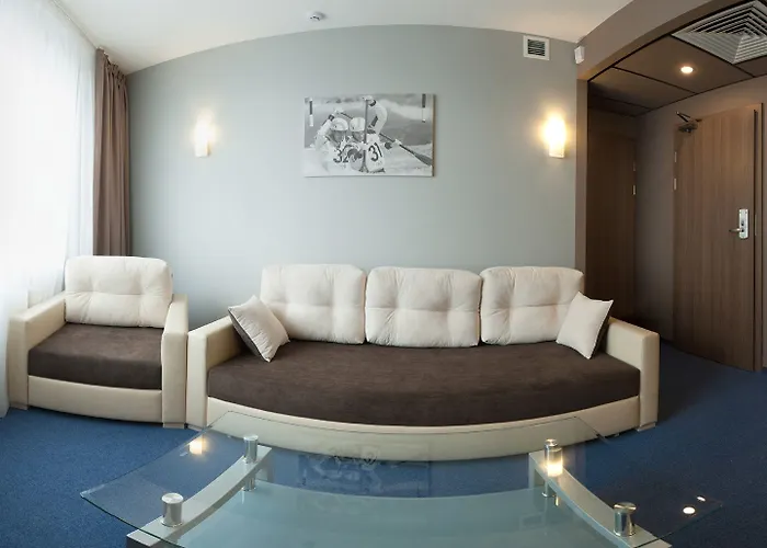 Slavyanskaya Hotel 3*