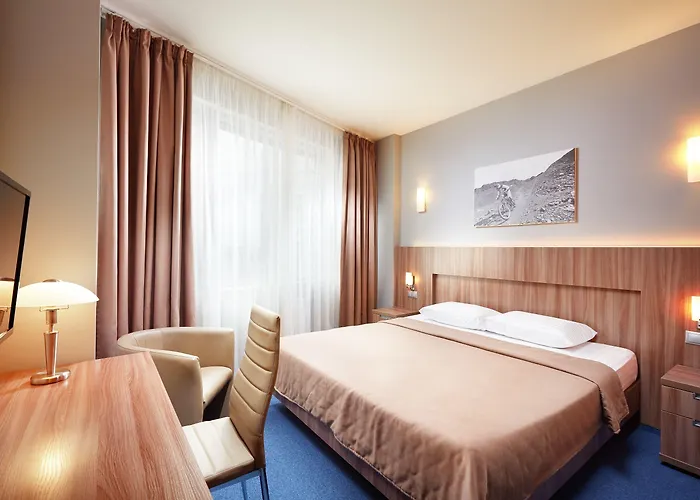 Slavyanskaya Hotel 3*