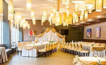 Slavyanskaya Hotel 3*