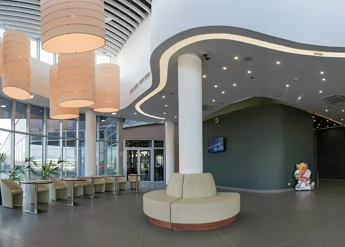 Slavyanskaya Hotel 3*