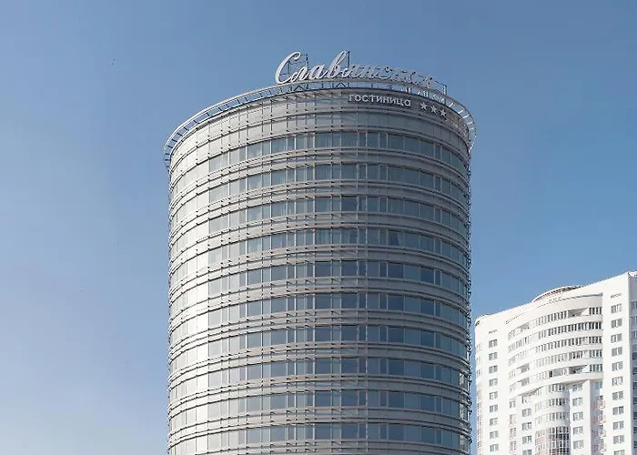 Slavyanskaya Hotel 3*